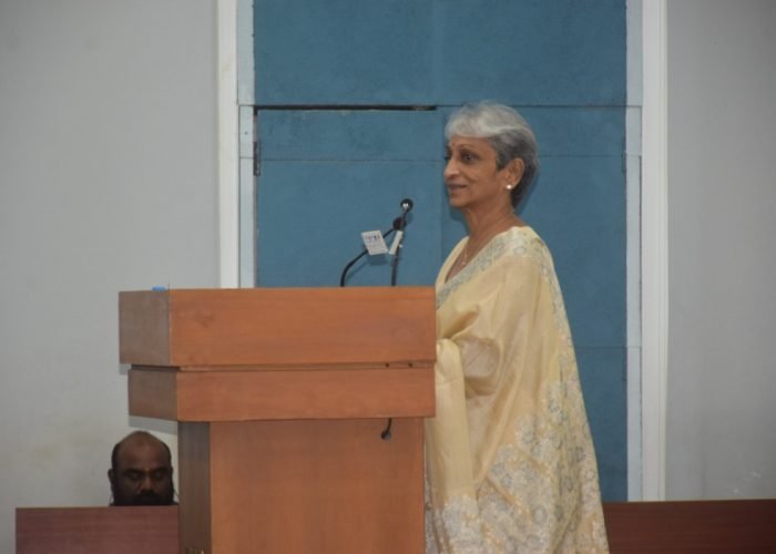 dr.-shobha-varthaman-1049x700